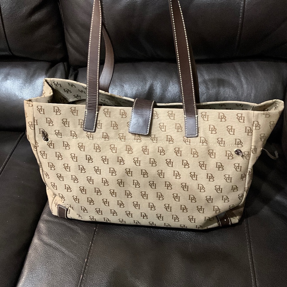 Dooney and Bourke